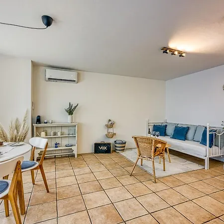 Mare Et Terra Apartamento Kaštelir